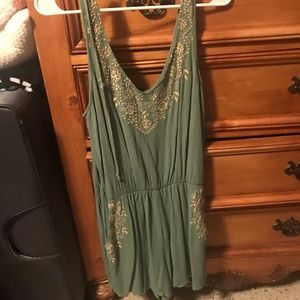 Army green romper, fits like a medium!